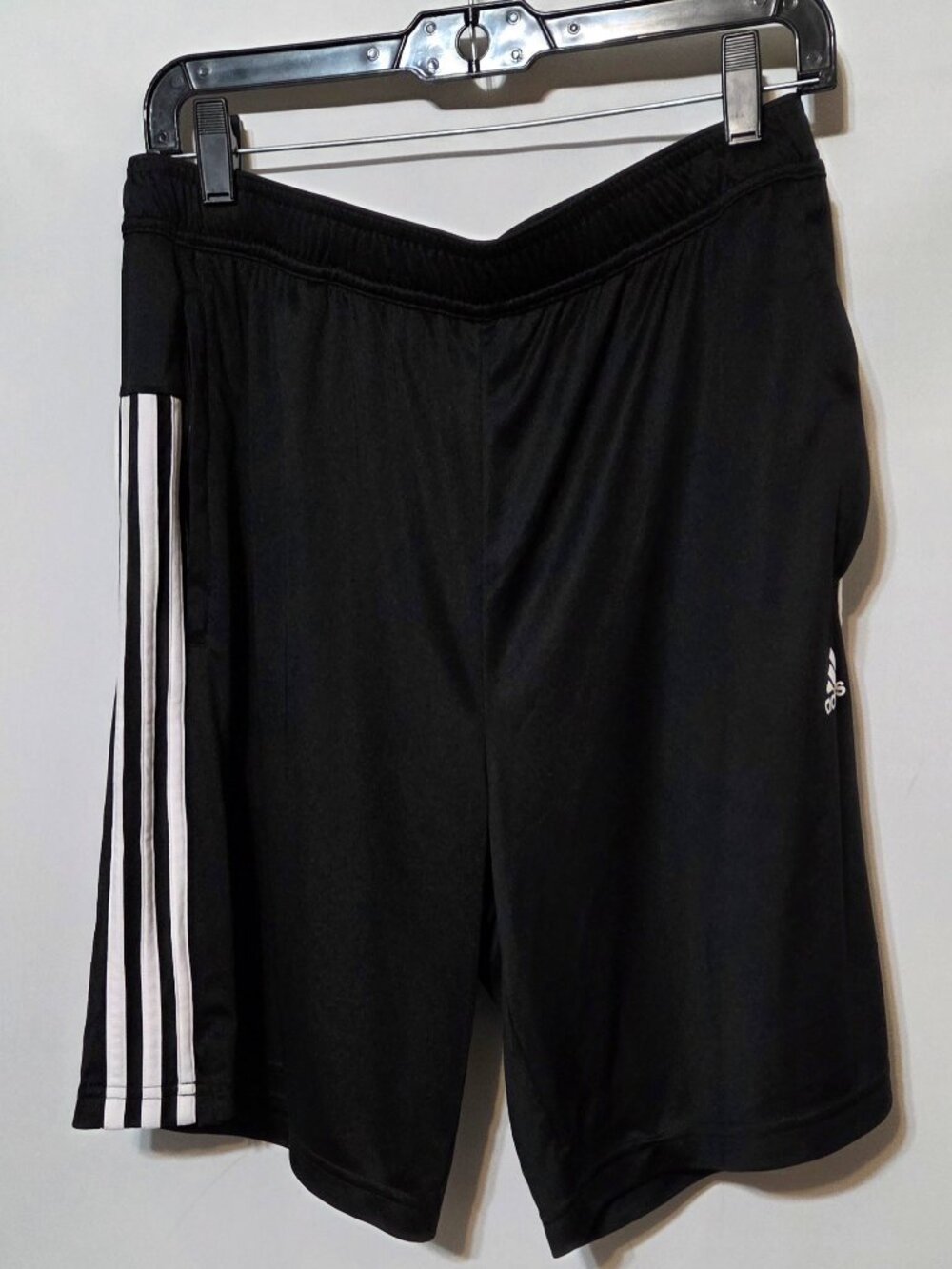 Adidas 3 Stripe Multisport Mens Size Large Black/White Shorts IQ4532